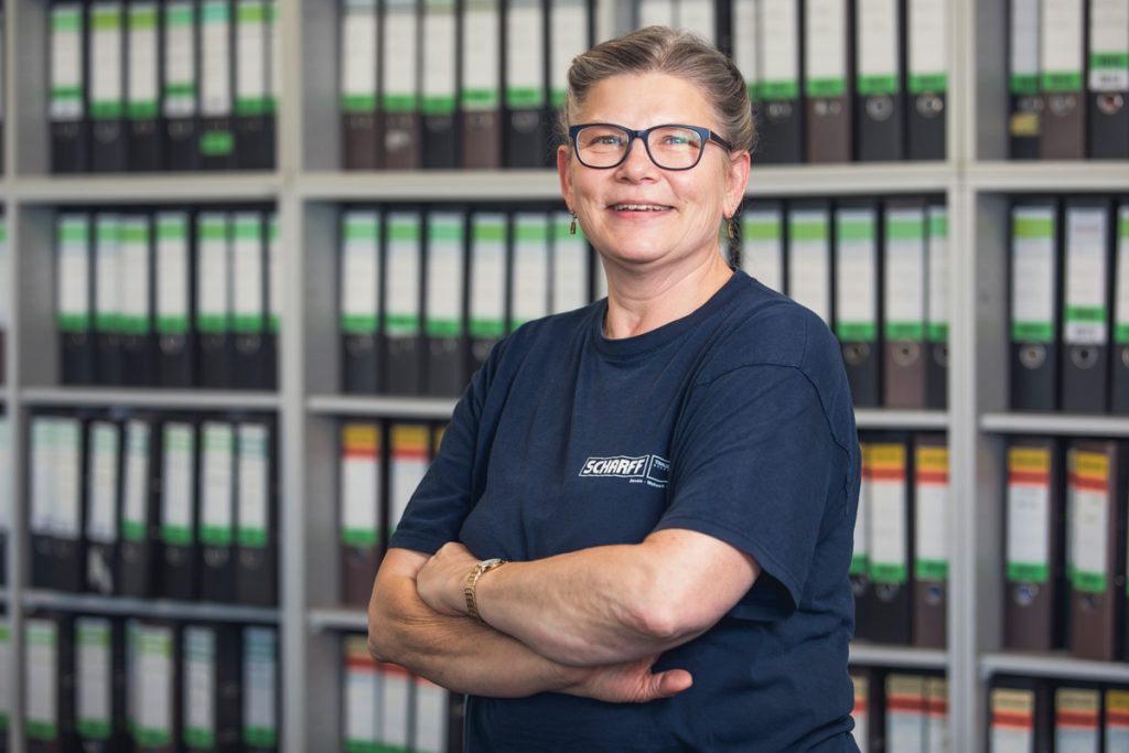 J. G. Scharff GmbH Burg & Co. KG - Burg und Nordgermersleben - Ansprechpartner - Petra Krietsch